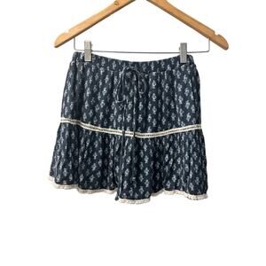 Luxe Navy And Cream Floral Mini skirt Size Small